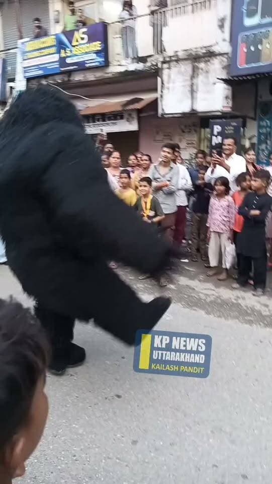 किच्छा उत्तराखंड कृष्ण जन्माष्टमी पर शोभायात्रा में वायरल डांस