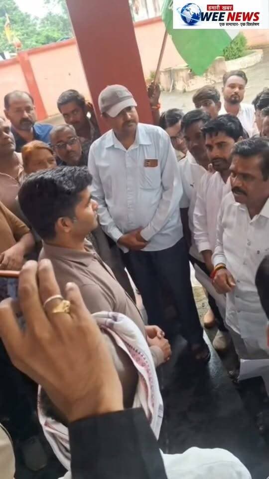 सिहोरा में राहुल गांधी पर FIR के विरोध में कांग्रेस का प्रदर्शन, जमकर नारेबाजी