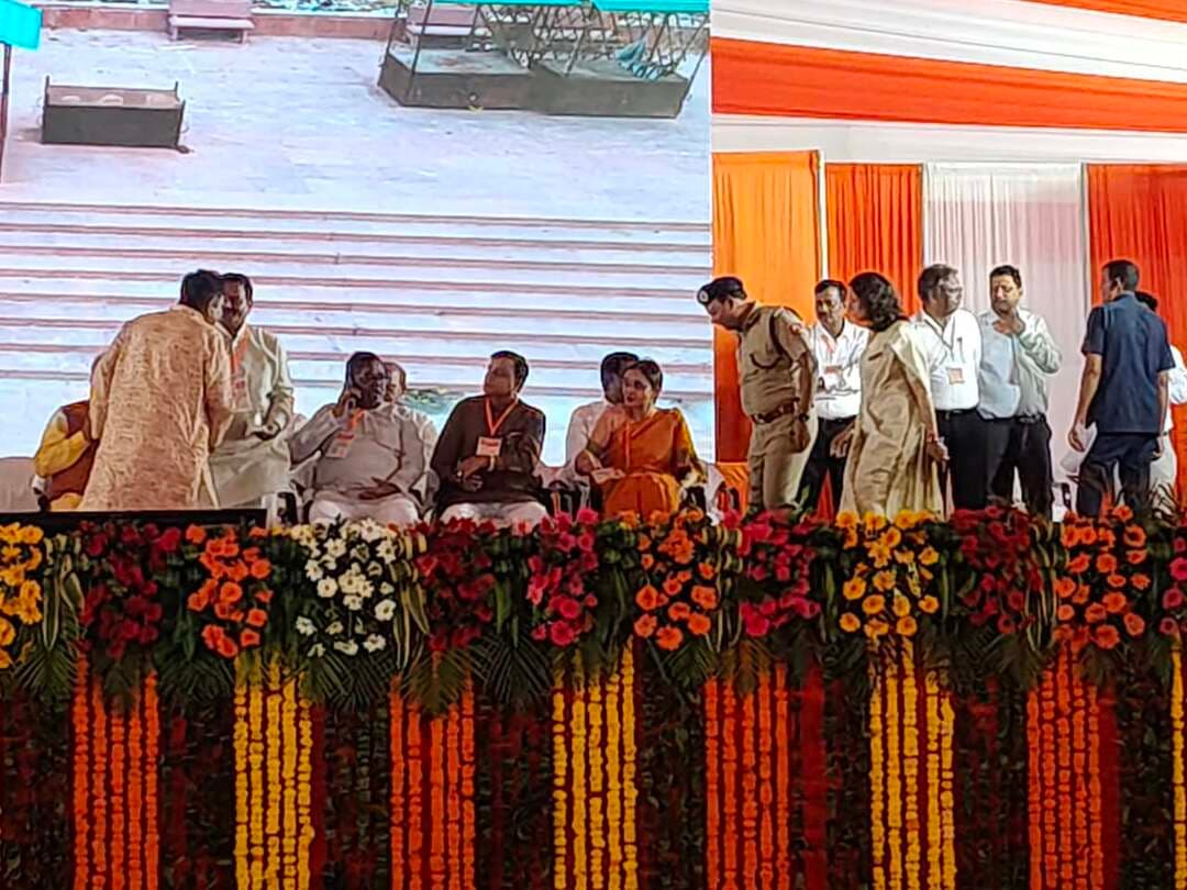 फर्रुखाबाद में मुख्यमंत्री योगी आदित्यनाथ के आगमन कार्यक्रम स्थल पर उमड़ा जन सैलाब