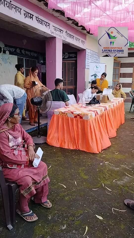 जिला बिलासपुर के कल्लर पंचायत में INDUS हॉस्पिटल के द्वारा मेडिकल कैंप का आयोजन किया गया है ,यह कैंप ग्राम पंचायत कल्लर प्रधान दीपक ठाकुर ने आयोजित करवाया जा रहा है....
#हिमाचली #BJPGovt #congressnews #industry