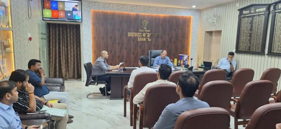 Google Meet के माध्यम से जिला समन्वय समिति की बैठक।