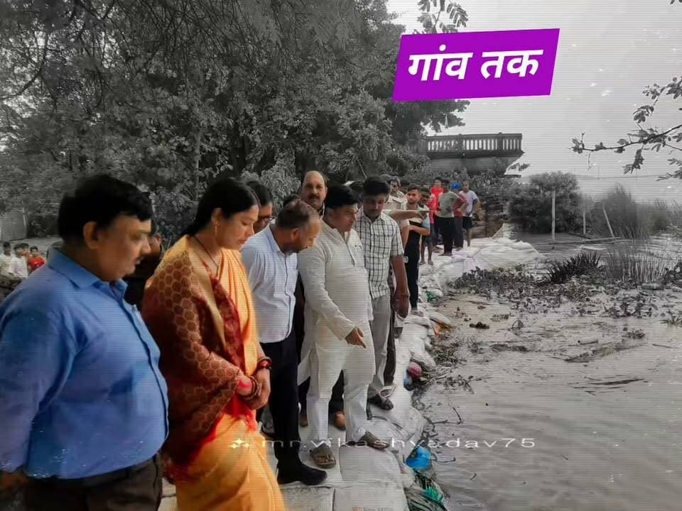 छपरा विधानसभा में बाढ़ प्रभावित क्षेत्र का दौरा करने पहुंचे विधायक छोटी कुमारी बाढ़ प्रभावित लोगों को सहायता का उम्मीद ,,see
#distributionsiwan #nonfolowar #Folowar #BiharHomeDept #SiwanNews #LocalNews #HainTaiyaarHum #gawtak