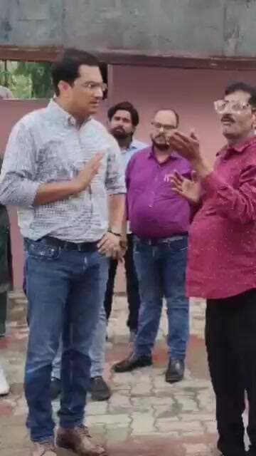 अलीगढ़ में अब चलेगा नगर निगम का एक्शन! CM Grid सड़क पर 100+ अतिक्रमण चिन्हित, जल्द होगी कार्रवाई