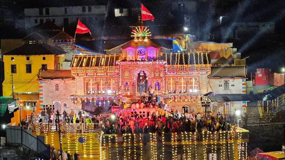 बद्रीनाथ। श्री कृष्ण जन्माष्टमी के लिए सज गया बद्रीविशाल का दरबार । #badrinath #krishnjanmashtami