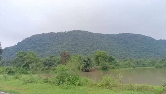 दुनिया बनाना ओर बना के फिर चलाना