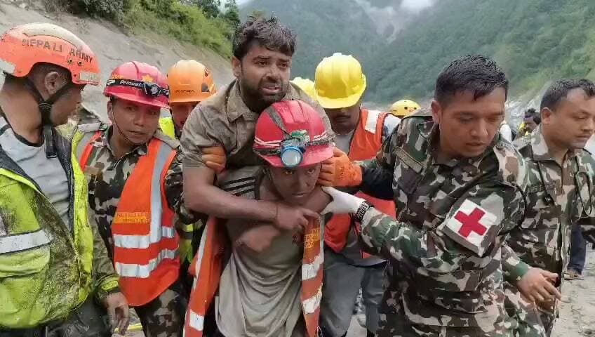 Nine Days Trapped Inside Tunnel, Workers Chanting ‘Krishna’ Await Rescue; New Life on Janmashtami
Nepal, September 4, 2026 (SatyaNewsAlert): In a remarkable tale of survival and faith amid the devastating floods in Nepal, two workers trapped inside a tunnel of the Trishuli-3A hydropower project were rescued alive after spending nine days underground.
The workers had reportedly remained trapped in the darkness, desperately waiting for rescue while chanting the name of Lord Krishna and holding on to hope.
Among the rescued workers was 30-year-old Sanjay Sah, who, after emerging safely from the tunnel, said that chanting the Hare Krishna Mahamantra gave him the strength and hope to survive. He described his rescue on the sacred occasion of Janmashtami as nothing short of a rebirth.
Their survival has brought a ray of hope amid the devastation caused by the floods and landslides in Nepal. After nine days in darkness, the rescue operation finally ended with the two workers being brought out alive.
The incident stands as a powerful reminder that even in the face of seemingly impossible circumstances, hope can keep the human spirit alive. Amid the fear and destruction left behind by the floods, the rescue of the two workers has emerged as a remarkable story of survival, faith and a second chance at life.