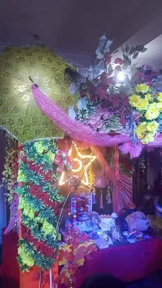 गोरखपुर: कैम्पियरगंज के ग्राम सभा मछलीगांव के नरायनपुर में आज श्री कृष्ण जन्माष्टमी के अवसर पर हर वर्ष की भांति श्री गिरिजेश नायक जी के यहाँ पर भव्य कार्यक्रम की एक झलक-
Public maharajganj #जन्माष्टमी2026 #कृष्णभक्ति #कृष्णकन्हैया #जयश्रीकृष्ण #राधेराधे #everyone #follower #jaishrikrishna #धार्मिक #नंदलाल #gorakhpur #campierganj #machhaligaon #srikrishnajanmastami