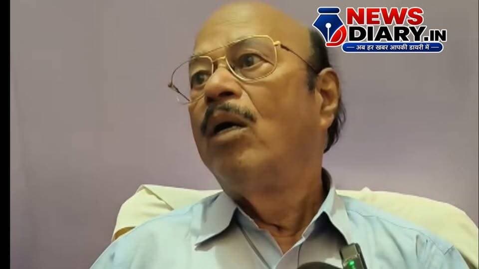 जयप्रकाश नारायण हॉस्पिटल में मरीज की मौत के बाद हंगामा के बाद अस्पताल संचालक डॉ जय प्रकाश नारायण ने सारे आरोपों का खंडन किया है ।