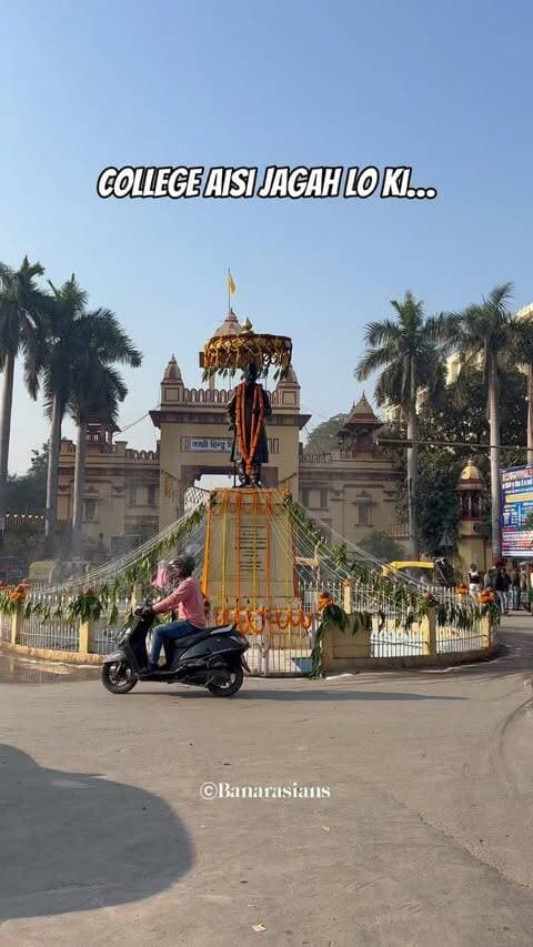 College me admission hi aisi jagh lo ki bigdne ka bilkul bhi scope hi na bache..
Varanasi the Capital of Knowledge and spirituality 🧡🙏
#banarasians #varanasi #banaras #college #banarashinduuniversity #mgkvp #students #postgraduation #undergraduate #collegefriends #collegelife #mahadev