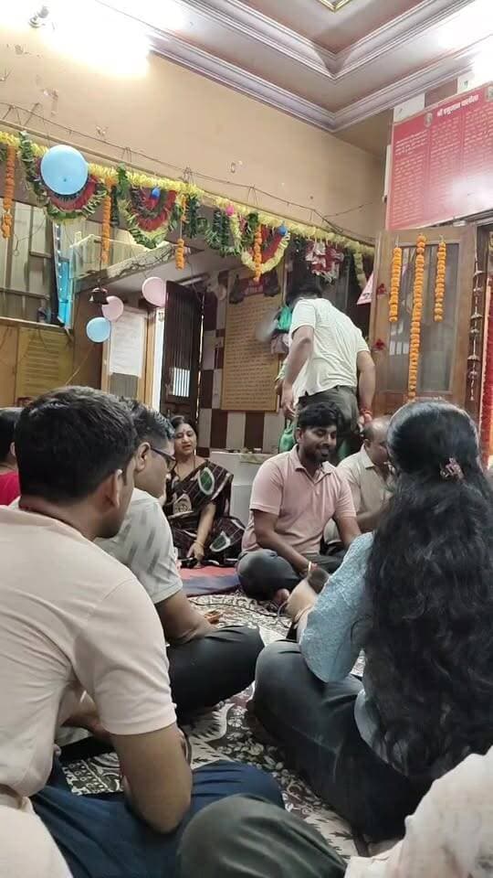 LIVE: श्रीकृष्ण जन्मोत्सव पर भजन-कीर्तन | कृष्ण जन्माष्टमी विशेष | Yashdeep Khabar
लाइव शुरू करने की एंकर लाइन:
“जय श्री कृष्ण! आप देख रहे हैं यशदीप खबर। आज श्रीकृष्ण जन्माष्टमी के पावन अवसर पर हम आपको सीधे लेकर चल रहे हैं भजन-कीर्तन और कृष्ण जन्मोत्सव के इस विशेष आयोजन में। जुड़े रहिए हमारे साथ और पाइए भगवान श्रीकृष्ण की भक्ति का आनंद।”
#KrishnaJanmashtami #Janmashtami2026 #ShriKrishna #KrishnaBhajan #BhajanKirtan #KrishnaJanmotsav #RadheKrishna #JaiShriKrishna #JanmashtamiLive #LiveBhajan #KrishnaBhakti #श्रीकृष्ण #जन्माष्टमी #कृष्णजन्मोत्सव #भजनकीर्तन #यशदीपखबर #YashdeepKhabar #Jhunjhunu #JhunjhunuNews