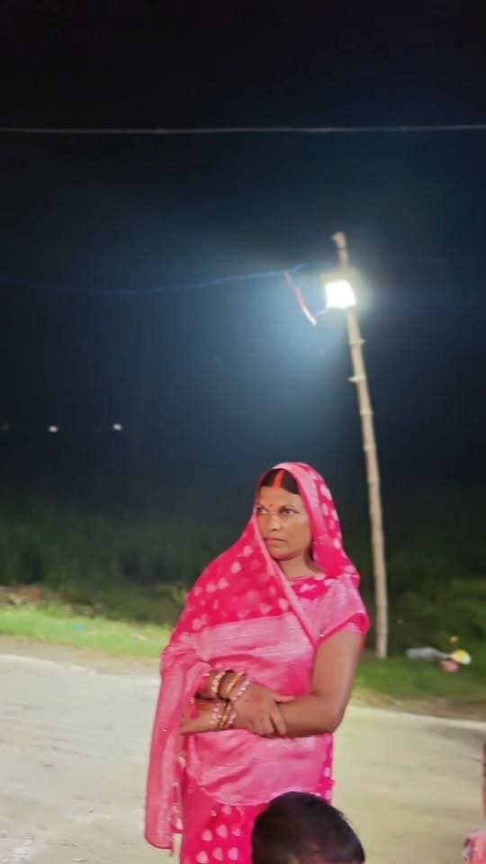 भक्ति के रंग में रंगा ताजोपुर हाथीपुर गांव, भव्य पंडाल में कृष्ण-राधा रानी की हो रही पूजा
#खबरेंअभीतक #KhabareAbhiTak #RadhaKrishna