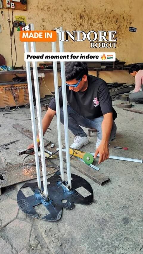 Proud moment for indore 🔥🔥🇮🇳🇮🇳
Robot fully made in indore 🇮🇳🇮🇳
.
.
.
#indore #indorecity