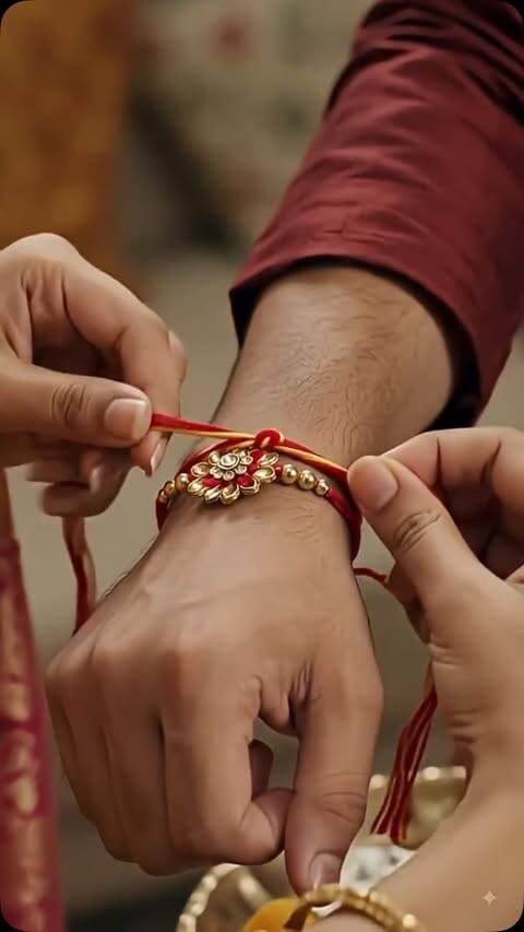 Mithai toh har koi khilata hai… 😏
Iss Raksha Bandhan bhai-behen ko do pizza wali treat! 🍕❤️
🔥 Rominus Raksha Bandhan Special
💸 Special Menu starting at just ₹11
📅 27–30 August
📲 Available on Rominus App, Swiggy & Toing