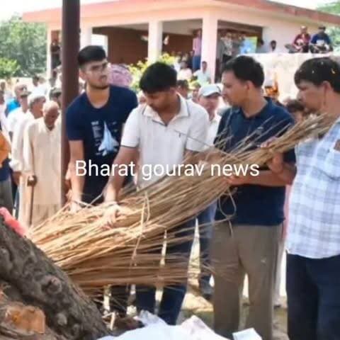 हरियाणा के नायब सूबेदार जम्मू-कश्मीर में शहीदः नारनौल में राजकीय सम्मान से अंतिम संस्कार; दो बेटियों के पिता, एक महीने पहले छुट्टी आए थे
#crime #army #foji #foj #topnews24