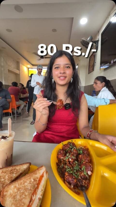 🍛 Best Special Thali in Bhopal for just ₹80! 🤯🔥
A full meal at an unbeatable price! If you’re looking for delicious food on a budget, this place is a must-visit. 😍
📍 Shree Sagar Fast Food 📌 Ratnagiri, Bhopal 💰 Special Thali – Only ₹80
Save this spot for your next food hunt! ❤️
#BhopalFood #BudgetMeal #sardarjikiyatrabhopal #foodporn #streetfood