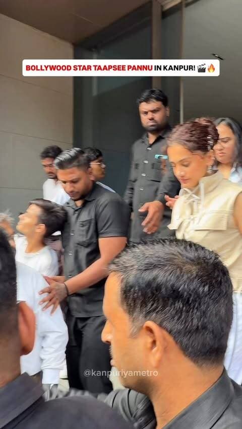 @taapsee SPOTTED IN KANPUR! ЁЯСАтЬи
Follow @kanpuriyametro for more interesting content тЭдя╕ПЁЯЩПЁЯП╗
.
.
.
.
#kanpur #taapseepannu #bollywood #heroine #kanpurcity