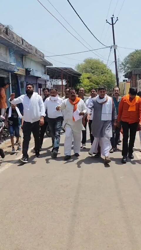 कोंच में गौ-संरक्षण को लेकर गौसेवकों व VHP ने एसडीएम को सौंपा ज्ञापन, गौमाता को राष्ट्रमाता का दर्जा देने की मांग, राष्ट्रपति-प्रधानमंत्री तक पहुंचाई मांग