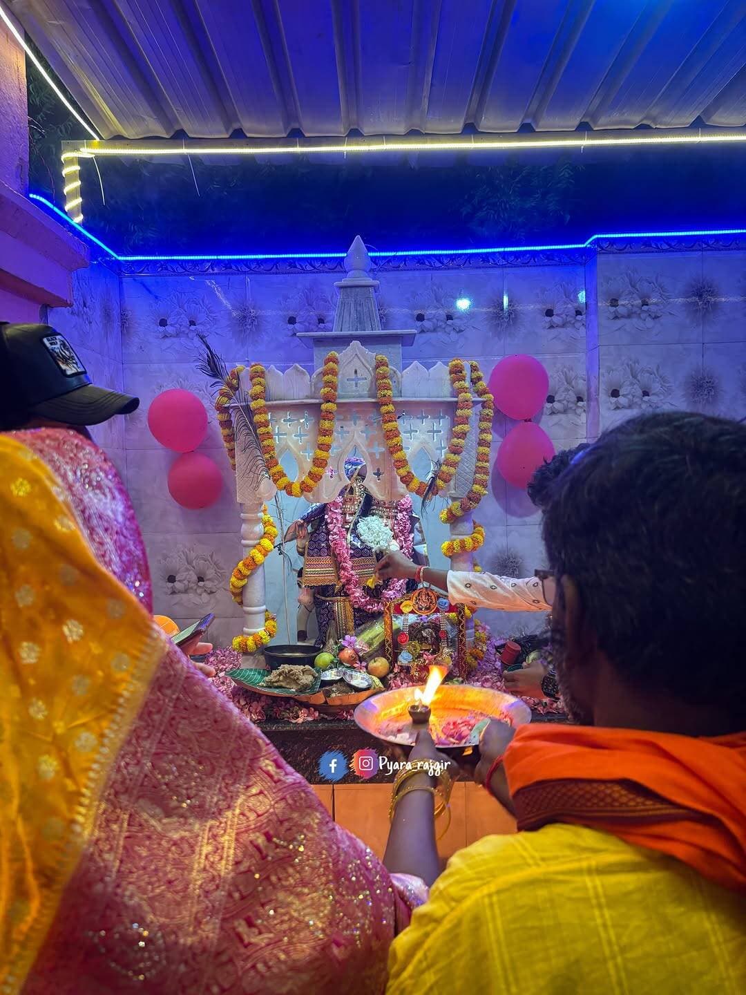 अपने राजगीर के महादेव स्थान पंडितपुर में ,कुछ इस तरह से मनाया गया भगवान कृष्ण की जन्माष्टमी..🙏#pyararajgir #rajgir #krishnajanmashtami