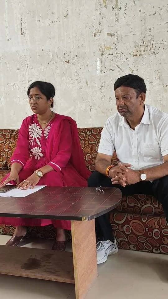 कांग्रेस नेत्री अर्चना दुबे, प्रेस वार्ता लाइव...
#har_pal_bharat
#congress #bhilwara #inc #congressrajasthan