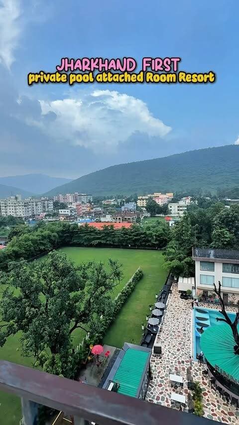 jharkhand first private pool attached room resort in jharkhand
📍Rivaah Resort
Dimna Jamshedpur
#dhanbad #jharkhand #jamshedpur #resort #reels