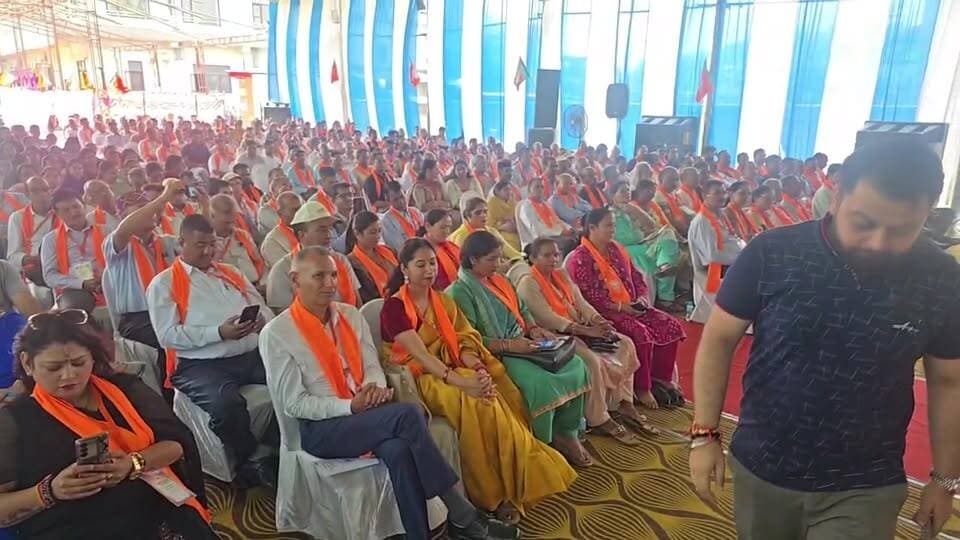 -#घुमारवीं --भारतीय जनता पार्टी शिक्षक प्रकोष्ठ हिमाचल प्रदेश द्वारा घुमारवीं में आयोजित राज्य स्तरीय उत्कृष्ट शिक्षक सम्मान समारोह ...#देखिए_लाइव....
#BrightNewsHimachal #BrightNewsGhumarwin #BrightNewsBilaspur #BrightNewsShimla #BrightNewsMandi #BrightNewsSolan #BrightNewsHamirpur #BrightNewsUna #BrightNewsKangra #BrightNewsSirmaur #BrightNewsKullu #BrightNewsChamba #BrightNewsViral #GhumarwinNewsToday #GhumarwinBreakingNews #GhumarwinLiveNews #BilaspurNewsToday #BilaspurBreakingNews #BJP #BJPHimachal #BJPHimachalPradesh #BharatiyaJanataParty #BJPShikshakPrakoshth #ShikshakPrakoshthHimachal #ShikshakPrakoshth #RajyaStariyaUtkrishtShikshakSammanSamaroh #UtkrishtShikshakSamman #GhumarwinBJP #TeachersDay #TeachersDay2026 #ShikshakDiwas #ShikshakDiwas2026 #DrSarvepalliRadhakrishnan #AnuragThakur #JP Nadda #Modi #HimachalNewsToday #HimachalBreakingNews #ViralNewsHimachal
