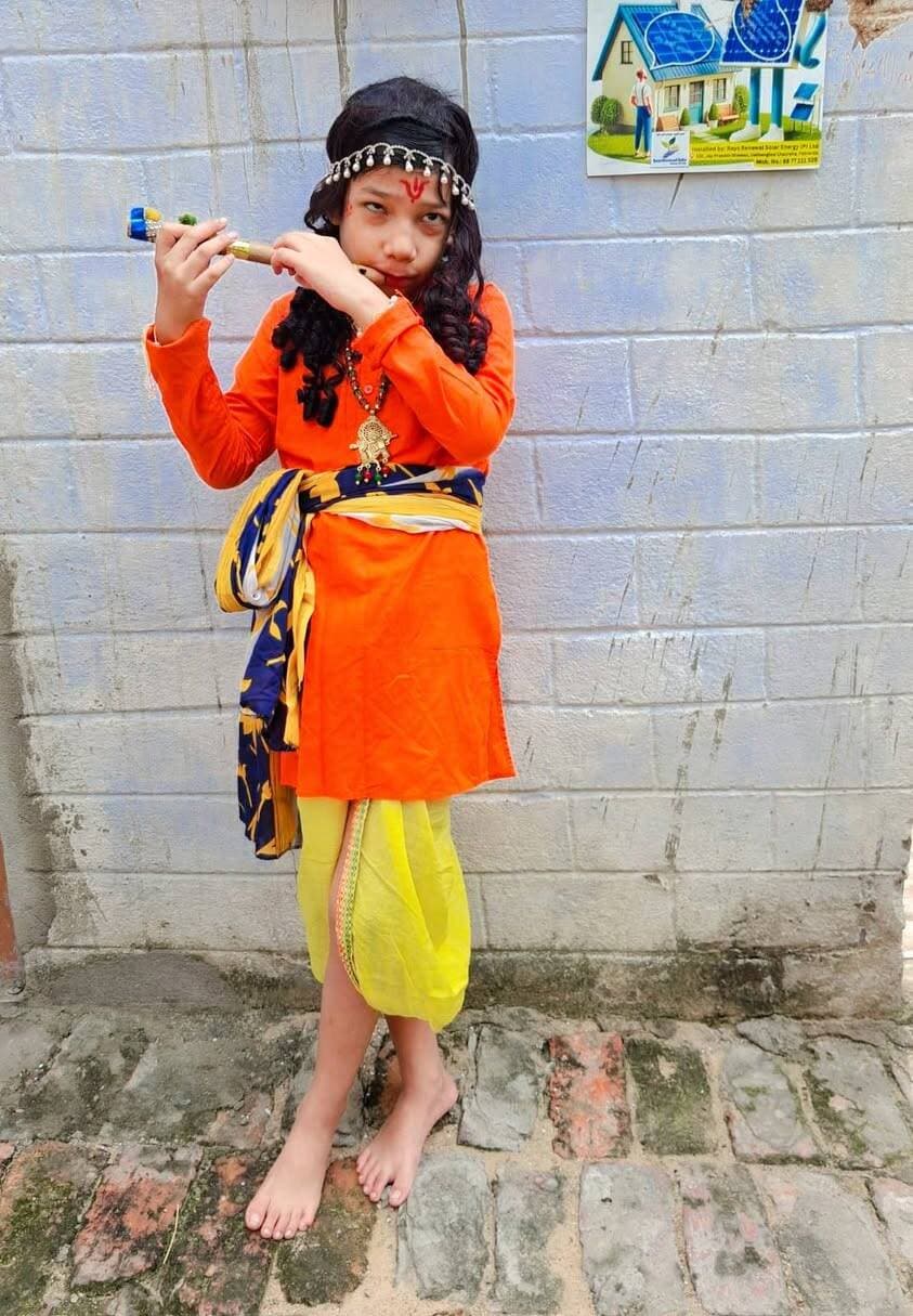 कलमबाग चौक के अंश कुमार ने कृष्ण रूप में मोहा सबका मन, जन्माष्टमी पर दिखी नटखट नंदलाल की मनमोहक झलक! 💙
#जन्माष्टमी_स्पेशल #कृष्ण_रूप #अंश_कुमार