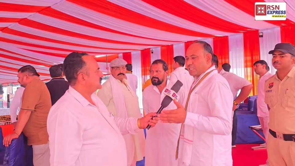 🔥 मुख्यमंत्री की रैली से पहले विधायक कपूर सिंह वाल्मीकि का सफाई कर्मचारियों को लेकर बड़ा बयान! 🚨
सफाई कर्मचारियों की हड़ताल के बीच विधायक ने विपक्ष पर साधा निशाना, बोले—देखिए क्या कहा… 👀