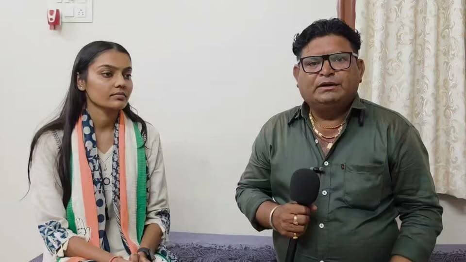 वार्ड संख्या 54 से कांग्रेस प्रत्याशी जिज्ञासा जैन से खास बातचीत
Mewaram Jain Laxman Singh Godara Harish Chaudhary Govind Singh Dotasra Ashok Gehlot