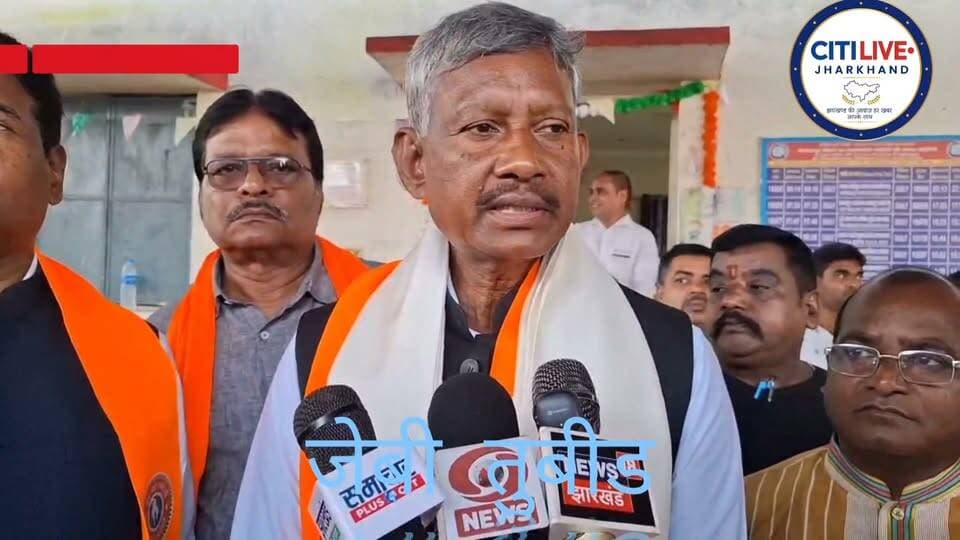 Manoharpur टाटा एर्नाकुलम टाटा एक्सप्रेस ट्रैन का आज से ठहराव
#citilivejharkhand #nonfollowers #foryouシ #indianrailways #MP #MLA #ckpdivision Part 7