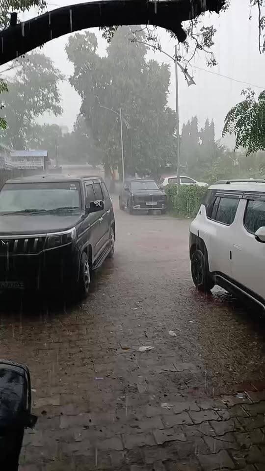 काली घटा के बाद सितारगंज में मूसलाधार बारिश