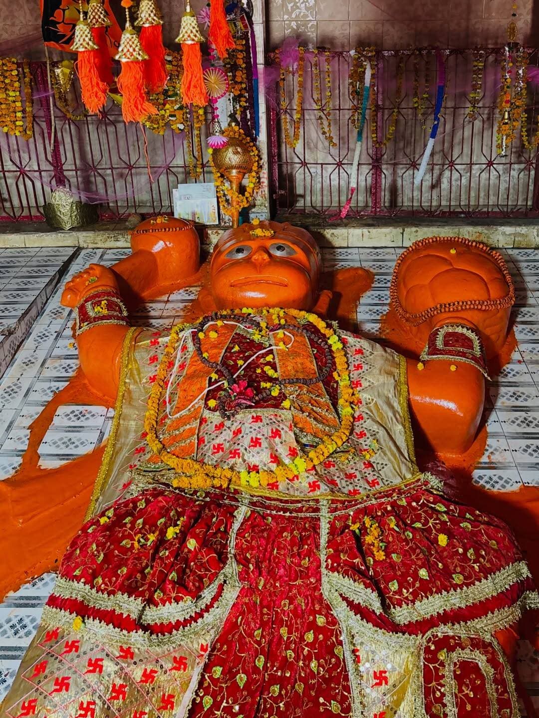 हनुमान जी का ये मंदिर कहा पर है ?
Follow :- @from_prayagraj_
<nis:link nis:type=tag nis:id=jaishreeram nis:value=jaishreeram nis:enabled=true nis:link/> <nis:link nis:type=tag nis:id=hanumanji nis:value=hanumanji nis:enabled=true nis:link/> <nis:link nis:type=tag nis:id=fromprayagraj nis:value=fromprayagraj nis:enabled=true nis:link/>