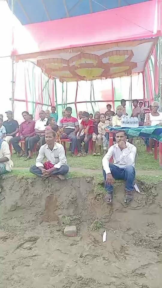 गम्हरिया में श्री कृष्ण जन्माष्टमी के अवसर पर कुश्ती दंगल कार्यक्रम से लाइव