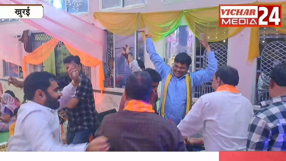 आधी रात गूंजा ‘जय कन्हैया लाल की’, कृष्ण भक्ति में डूबा अंचल #bina #binanews #khurai #khuraimadhyapradesh #khurainews #KhuraiNews #mandir #bhakt #bhakt #janmashtami #shrikrishna #mathuravrindavan #binavidhansabha #khuraividhansabha