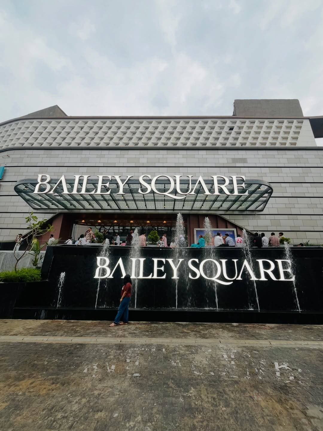 Itna hype chal raha tha Bailey Square ka, toh hum bhi check karne pahuch gaye! ЁЯСА Kaisa laga ye naya spot? ЁЯСЗЁЯФе
тБа#BaileySquare #PatnaCity #PatnaUpdates #ExplorePage #patna_beauty_