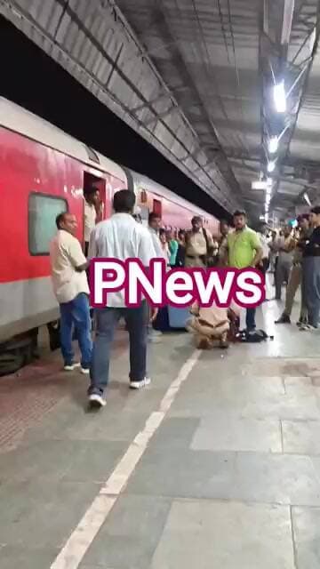 समस्तीपुर जंक्शन पर 75 लीटर विदेशी शराब के साथ1 युवती गिरफ्तार, AC फर्स्ट क्लास में कर रही थी सफर