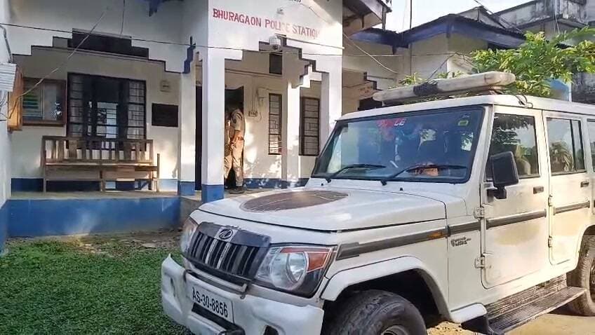 ৰাজ্যৰ বিভিন্ন প্ৰান্তত লগতে মৰিগাঁও জিলাৰ ভূৰাগাঁৱতো দালাল বিৰোধী অভিযান। আটক 8