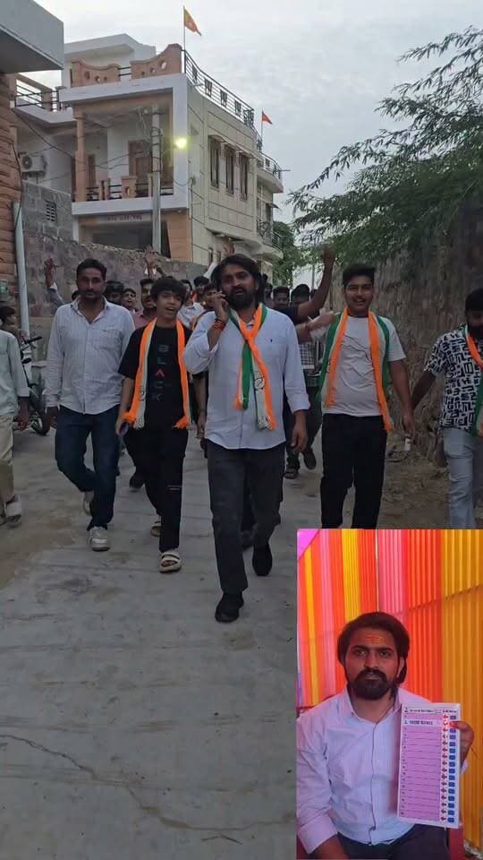 वार्ड संख्या 48 में अपने समर्थकों के साथ प्रचार करते कांग्रेस प्रत्याशी पारस माली।
Mewaram Jain Harish Chaudhary Laxman Singh Godara Govind Singh Dotasra