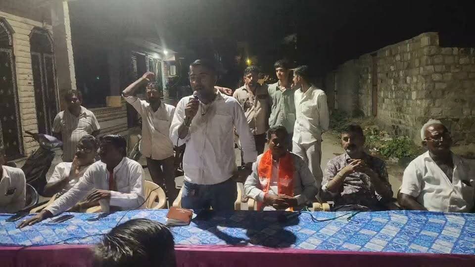 बाड़मेर वार्ड संख्या 10 में भाजपा प्रत्याशी झामन सिंह को वार्ड वाशियो ने दिया समर्थन।
Dr Priyanka Chaudhary Swaroop Singh Khara BJP Rajasthan