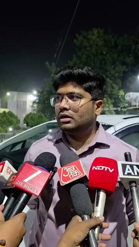 मुंगेर में गंगा के बढ़ते जलस्तर से बाढ़ का खतरा,जिला प्रशासन अलर्ट मोड में,राहत शिविरों में सामुदायिक रसोई शुरू
#MungerDistrict #मुंगेरन्यूजMunger Police