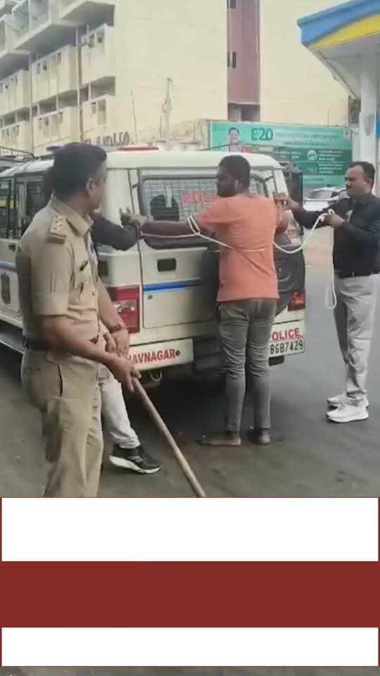 🚨 काजल बारैया हत्याकांड: आरोपी को ST डिपो ले गई पुलिस!
फिर क्या हुआ? 👀 पूरी कहानी वीडियो में देखें…👇
#GujaratPolice #Bhavnagar #KajalBaraiya #CrimeNews #GujaratNews #BhavnagarNews #MurderCase #CrimeScene #PoliceInvestigation #BreakingNews