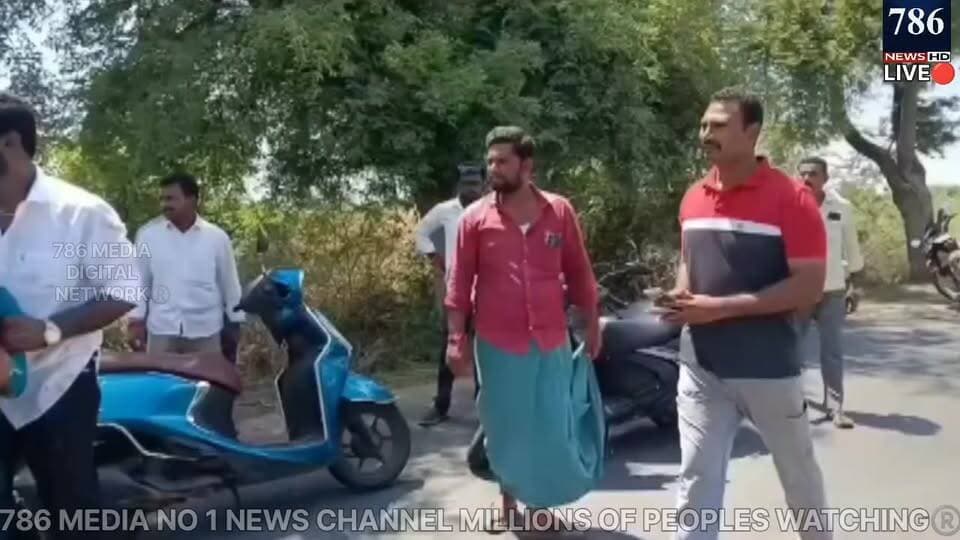 BREAKING NEWS #786MEDIA SUPER EXCLUSIVE UR VOICE OUR REPORTS ఆత్మకూరులోని ఎ.ఎస్. పేట క్రాస్ రోడ్ వద్ద రక్తపు మడుగులో పడి ఉన్న ఒక యువతిని చూసిన అటుగా వెళ్తున్న సబ్-ఇన్స్పెక్టర్ జిలానీ స్పందించి, ఆమెను తన వాహనంలో చికిత్స కోసం ప్రభుత్వ ఆసుపత్రికి తీసుకువెళ్లారు... #APPOLICE #APDGP #POLICE #ANDHRAPRADESH #SPNELLORE
our team working for better society social service social activist 786media no 1 news channel millions of peoples watching subscribe like share follow on Facebook YouTube what's app Instagram upcoming satellite channel any programs ads cal 7674963786 Link.... https://youtube.com/@786newschannelmedia?si=_lE4QclzqlMP31cF ANDHRA PRADESH SAMACHARAM DAILY PAPER. RNI:APTEL/25/A2057.
AP STATE INCHARGE. 786 FAYAZ BHAI