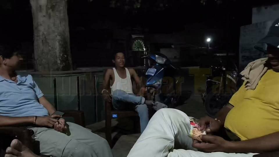 #लूणकरणसर
N शा ओर गायन के बीच चमकी लाइट...........