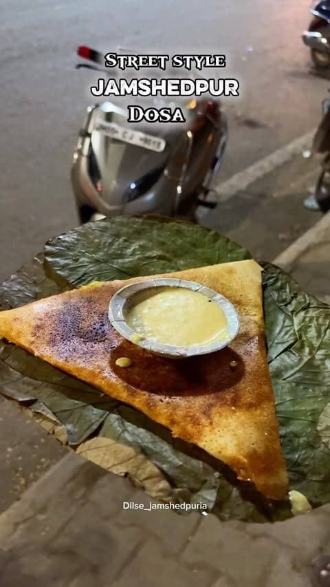 Crispy, hot, buttery and straight from the tawa — street-style dosa hits different.
A perfect South Indian treat with that irresistible crunch, spicy chutney, and delicious filling, right here in the streets of Jamshedpur.
If you love dosa, this one is a must-watch.
What’s your go-to dosa: Masala Dosa, Cheese Dosa, or Mysore Dosa?
#StreetStyleDosa #DosaLovers #JamshedpurFood #JamshedpurFoodies #JamshedpurEats Tatanagar StreetFood IndianStreetFood SouthIndianFood FoodReels Foodie Jamshedpur
jamshedpur
jharkhand
instagram
keepsupporting
reelsinstagram
reelkarofeelkaro
reelitfeelit
reels
trending
trendingreels