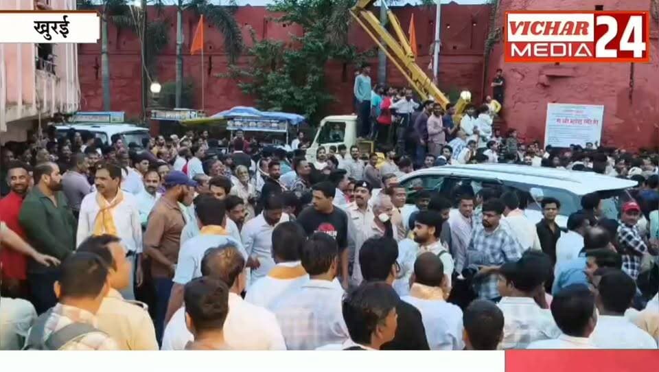 तीन घंटे... कई टोलियां... लेकिन 30 फीट की मटकी बनी बड़ी चुनौती #khurai #khurainews #khuraimadhyapradesh #KhuraiNews #yadavsamaj #janmashtami #matakifod #mandir #bhakt #bhakti #shrikrishna