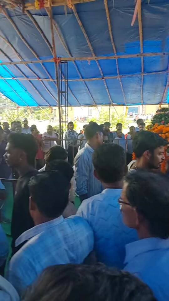झारखंड के नगर विकास मंत्री सुदिव्य कुमार सोनू की शव यात्रा का गिरिडीह से लाइव। सीएम हेमंत सोरेन भी पहुंचे।