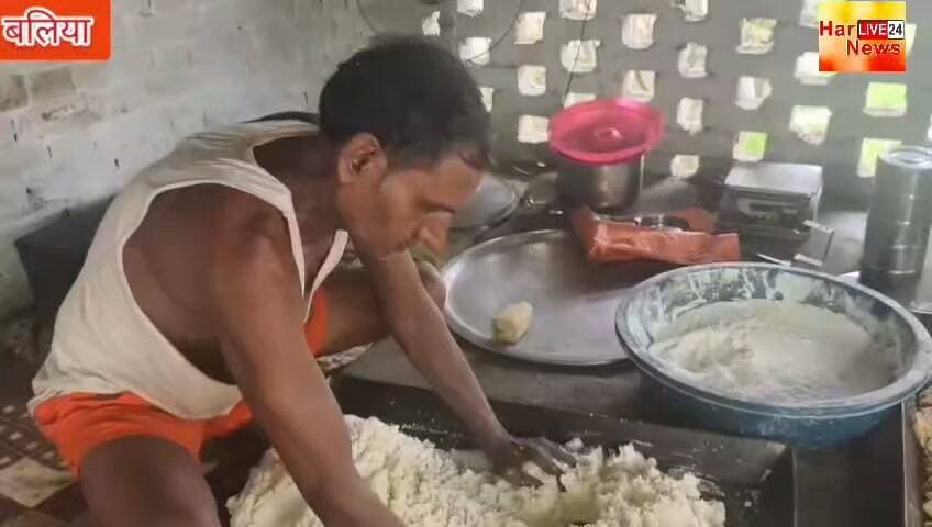 बलिया में इनकी मिठाइयाँ विदेश तक जाती हैं।*
