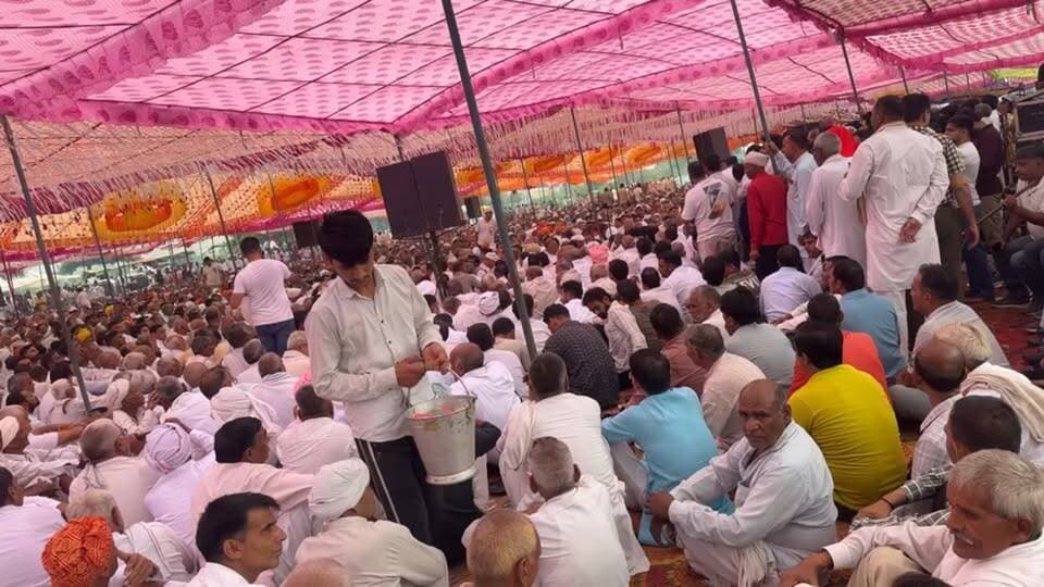 मंडकोला गांव में महापंचायत, सामाजिक कुरीतियों के खिलाफ हजारों लोग जुटे .. . .
#Mahapanchayat #PalwalNews #HaryanaNews #SocialAwareness #mandkola