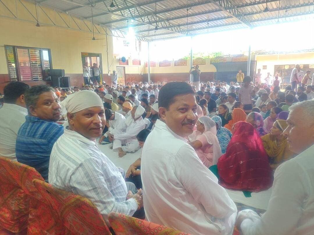 आज मंडल प्रताप नगर में कलश वंदन यात्रा का आयोजन किया गया। जिस में बल्ले वाला आश्रम से संत गणेश दास जी व देवघर से संत सोम दास जी का आशीर्वाद प्राप्त हुआ मुख्य अतिथि के रूप में हर दिल को जीतने वाले नेता चौधरी कंवर पाल जी पूर्व मंत्री का मार्ग दर्शन प्राप्त हुआ इस कार्यक्रम को सफल बनाने के लिए हमारे मंडल अध्यक्ष श्री अमित देवघर मंडल महामंत्री विजय पाल शहजाद वाला जी विनीत सिंगला जी सभी शक्ति केंद्र प्रमुख सभी गांवों से आए प्रमुख व्यक्ति व गुरु रवि दास मंदिर कमटी के व्यक्तियो का बहुत बहुत धन्यवाद। निवेदन संजीव कुमार चूहड़ पुर कलां बलविंदर बहादुर पर गुलाब सिंह मुज़फ़्त मांगा राम शहजाद वाला, प्रदीप कुमार भांगेडा