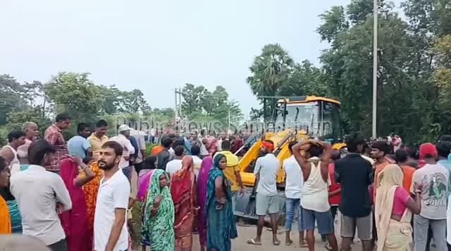 वैनी,अख्तियारपुर चंदौली गांव में डूबे किशोर को निकालने के लिए बुलाया गया JCB #samastipur #bihar #viral #trendingreels #trendingnow
