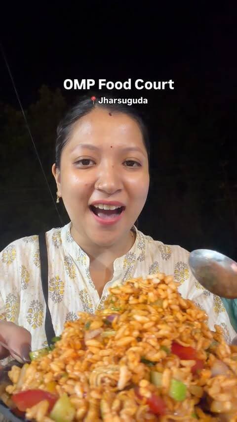 📍 OMP Food court Jharsuguda, Odisha
Papa bola “Momo khaogi?” — aur hum nikal pade! 🥟❤️
#explorepage✨ #jharsuguda #minivlog #food #foodlover